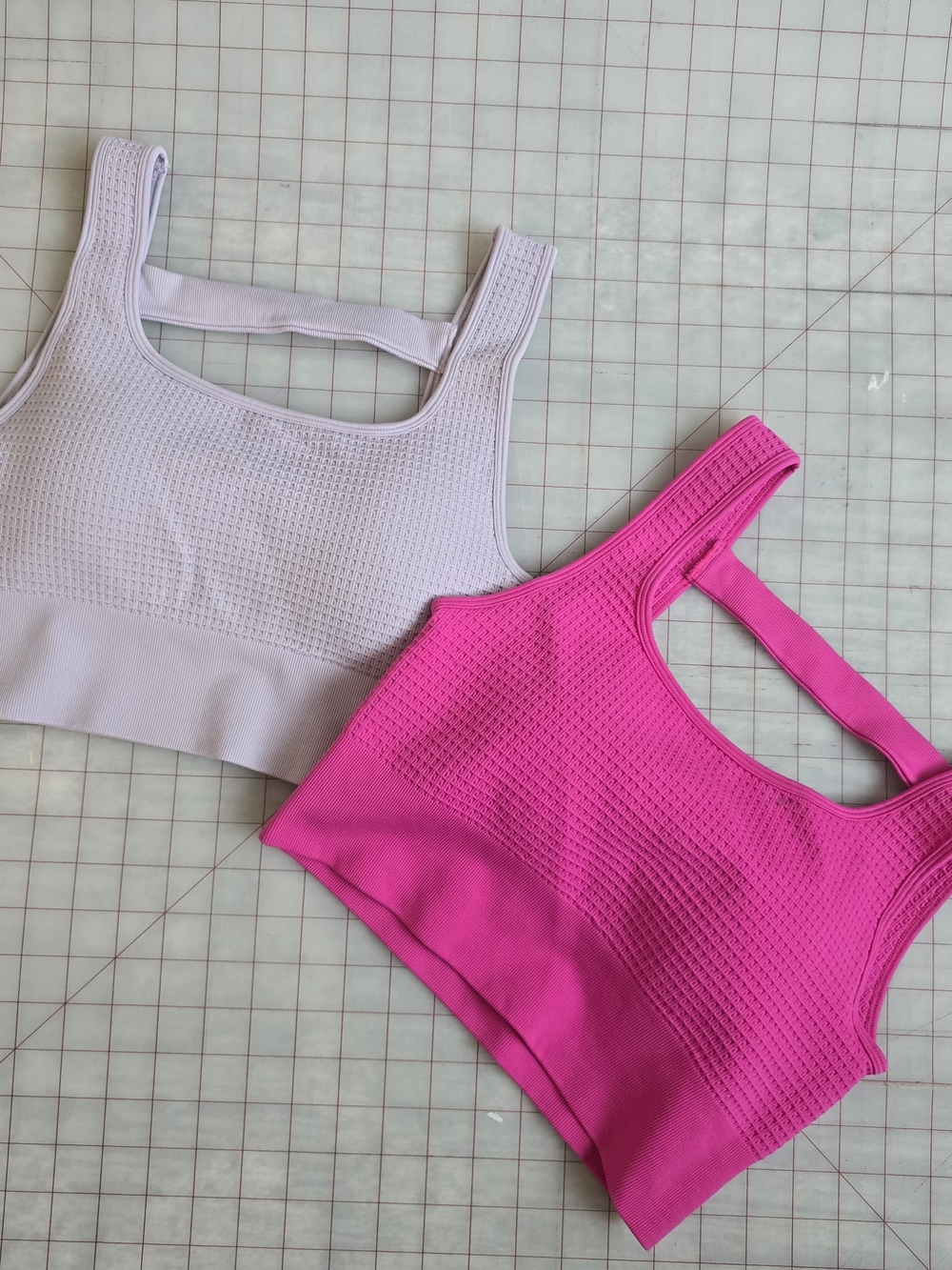 Yogalicious Crop Tops in Light Gray and Bright Pink